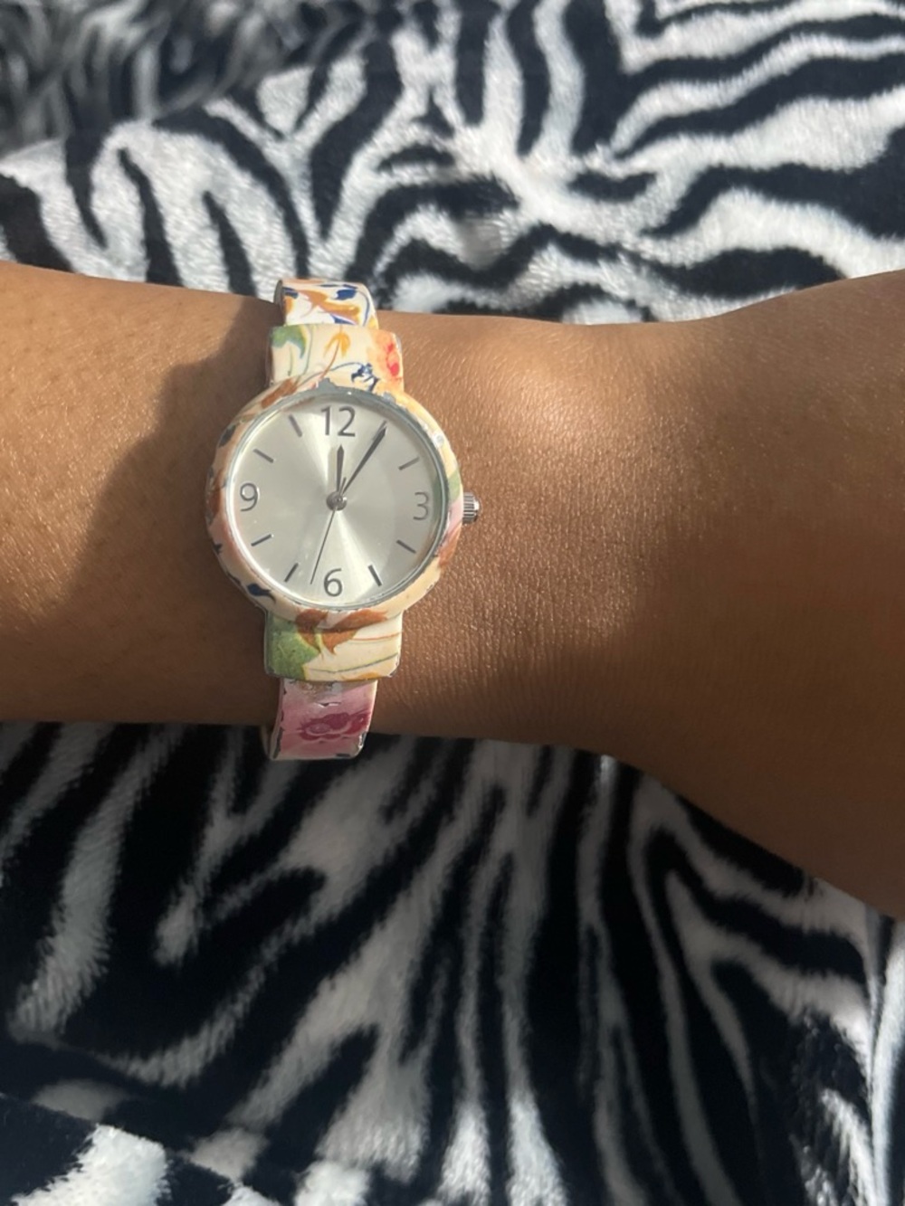 Floral Pattern Women's Watch - Pink Multi